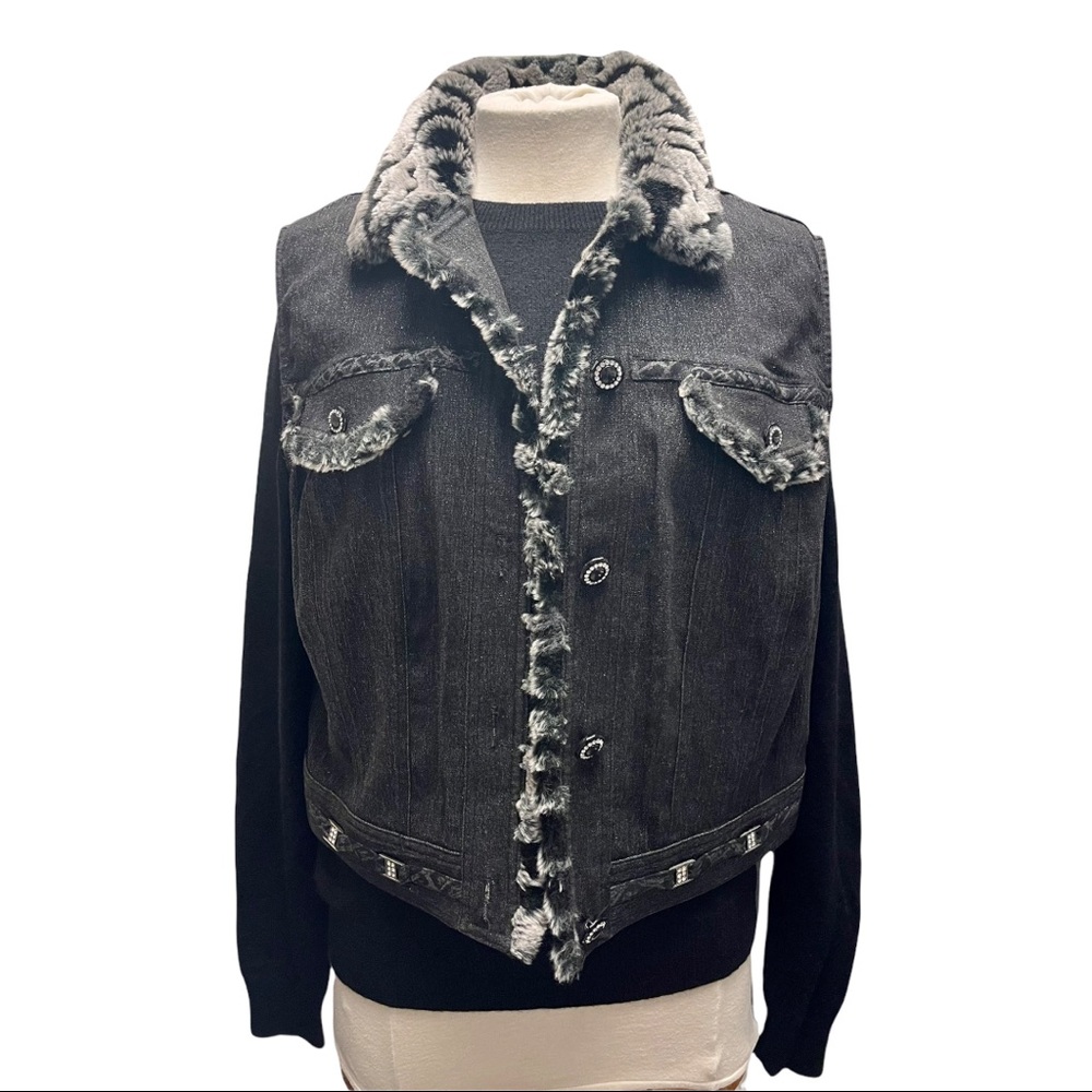 Denim fur collared vest and cashmere sweater